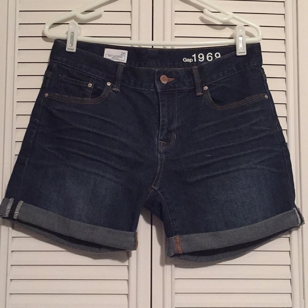 Gap Sexy Boyfriend Shorts